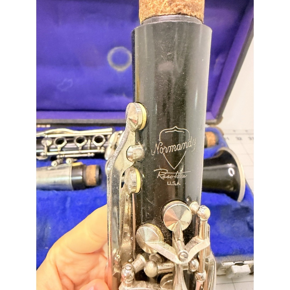 Vintage Normandy Reso-Tone USA Bb Clarinet with Original Leblanc Case - Picture 4 of 15